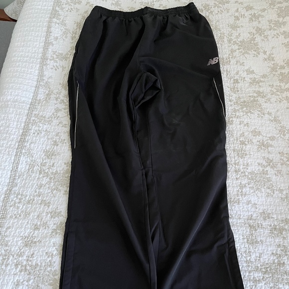 New Balance - Athletic Pants - Picture 2 of 4